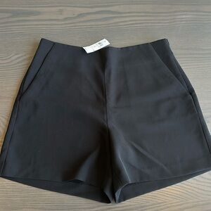 Ann Taylor- brand new with tags black dress shorts with pockets. Size 6.